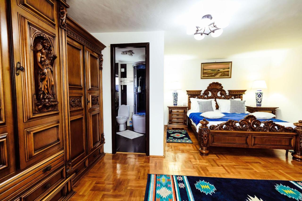 Pensiunea Iris Turcineşti Buitenkant foto